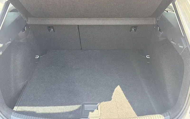 Used VW Taigo Life 95 HP (69 kW) 2023 Grey SUV