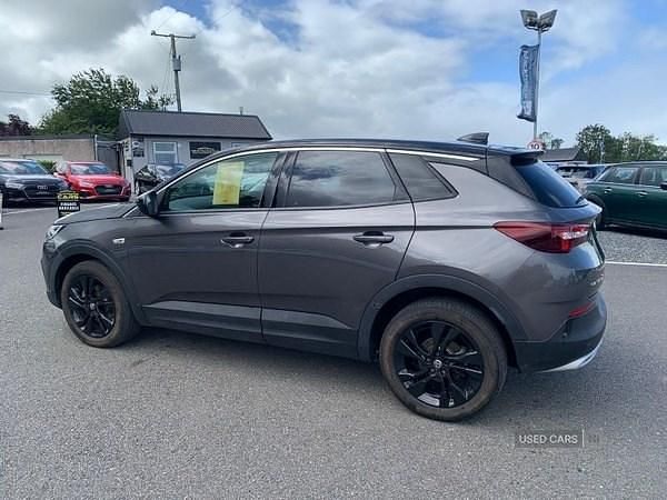 Used Vauxhall Grandland X SRi 130 HP (95 kW) 2022 Grey SUV