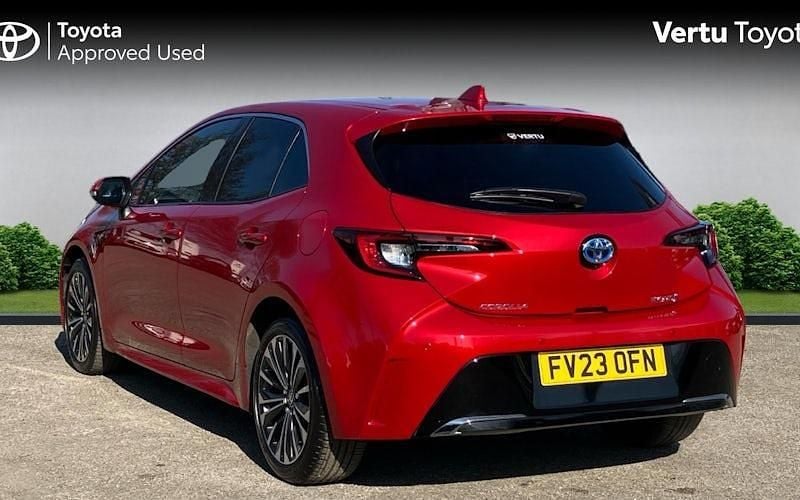 Used Toyota Corolla Design 196 HP (144 kW) 2025 Hatchback