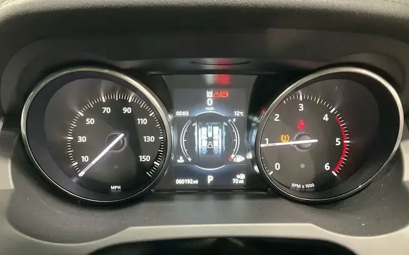 Used Land Rover Range Rover evoque HSE Dynamic 179 HP (131 kW) 2016 Orange SUV