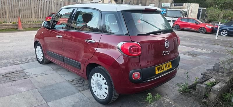 Used Fiat 500L Easy 85 HP (62 kW) 2013 Red MPV