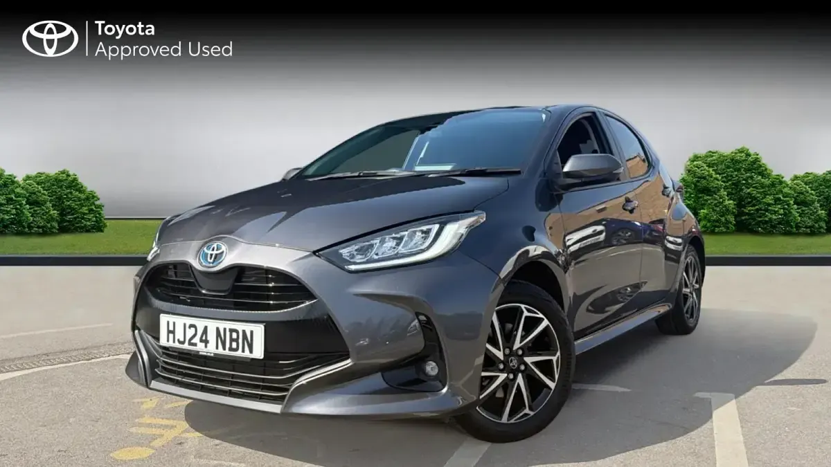 Used Toyota Yaris Design 116 HP (85 kW) 2024 Decuma grey Hatchback