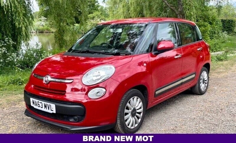 Red Used 2013 Fiat 500L Pop Star MPV | £3,428 (Fair price) - Image 1/4
