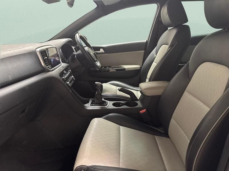 Used Kia Sportage GT-Line 174 HP (127 kW) 2022 Red SUV