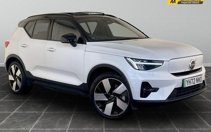 White Used 2022 Volvo XC40 Ultimate SUV | £25,495 (Good price) - Image 1/2