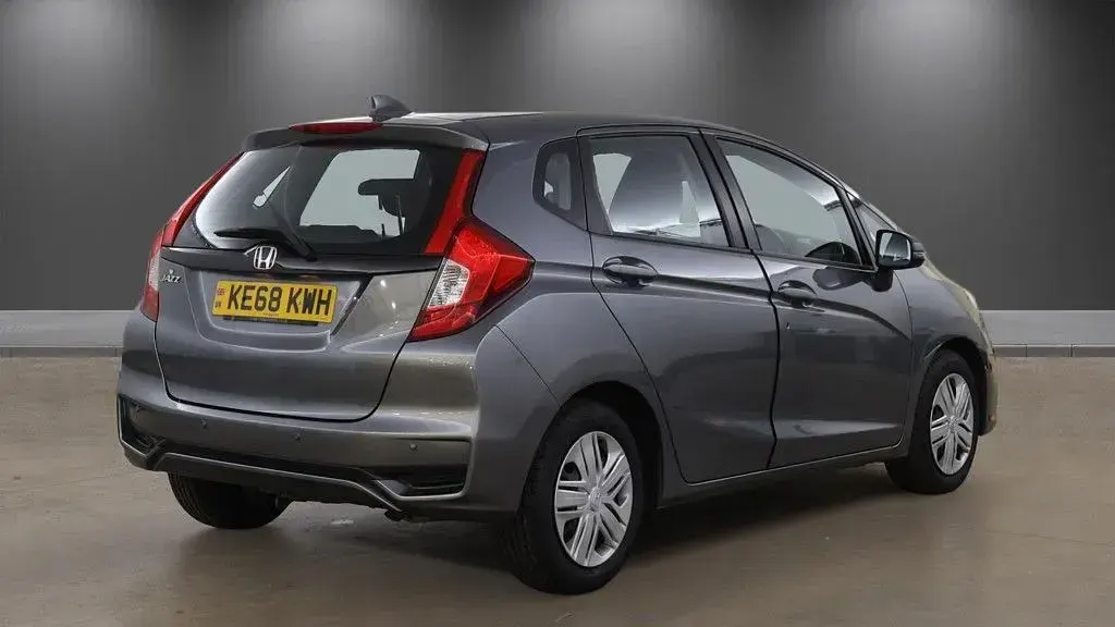 Used Honda Jazz S 102 HP (75 kW) 2018 Grey Hatchback