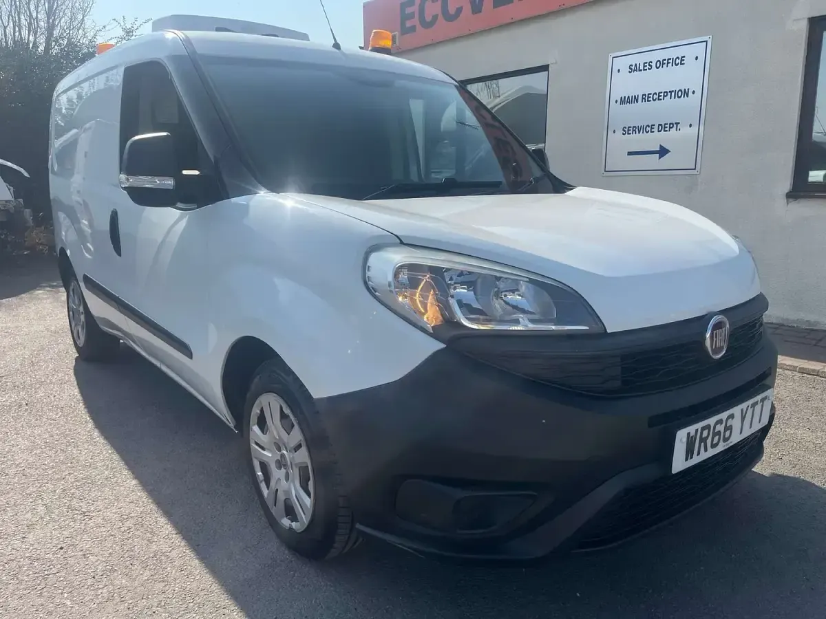 Used Fiat Doblò 2016 White MPV