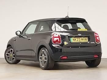 Używany Mini Cooper S Level 2 135 kW (184 KM) 2023 Czarny Hatchback