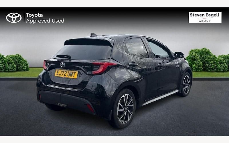 Used Toyota Yaris Hybrid Design 116 HP (85 kW) 2025 Hatchback