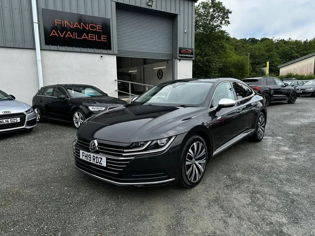 Used VW Arteon Elegance 190 HP (139 kW) 2019 Grey Hatchback
