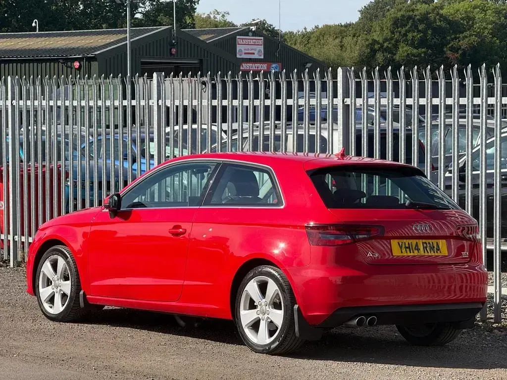 Used Audi A3 Sport 184 HP (135 kW) 2014 Red Hatchback