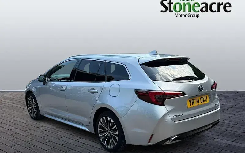 Used Toyota Corolla Design 140 HP (102 kW) 2026 Estate