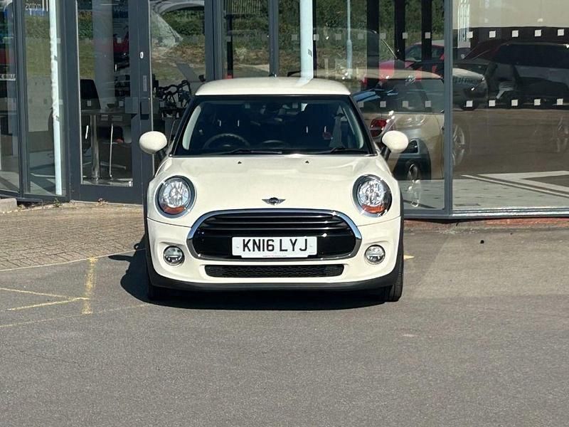 Image 2/4