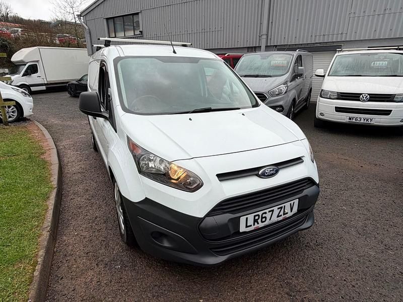 Used Ford Transit Connect 100 HP (73 kW) 2017 White MPV
