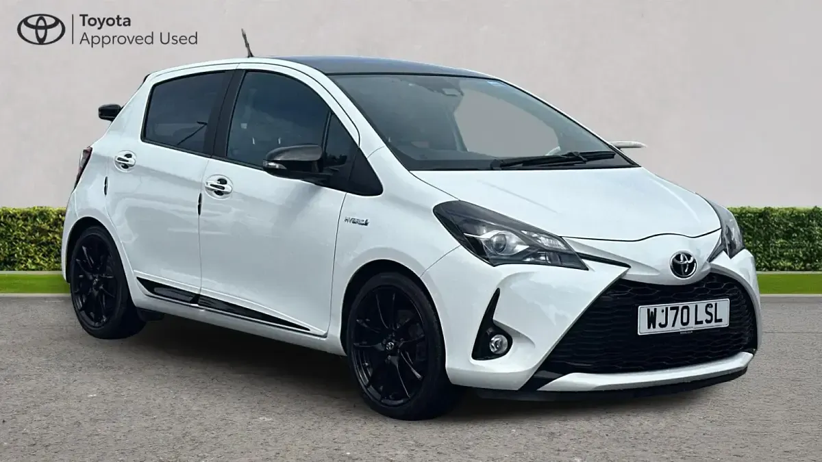 Used Toyota Yaris Hybrid Sport 101 HP (74 kW) 2019 Hatchback