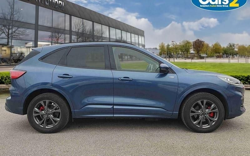 Used Ford Kuga ST-Line 224 HP (164 kW) 2022 Blue SUV