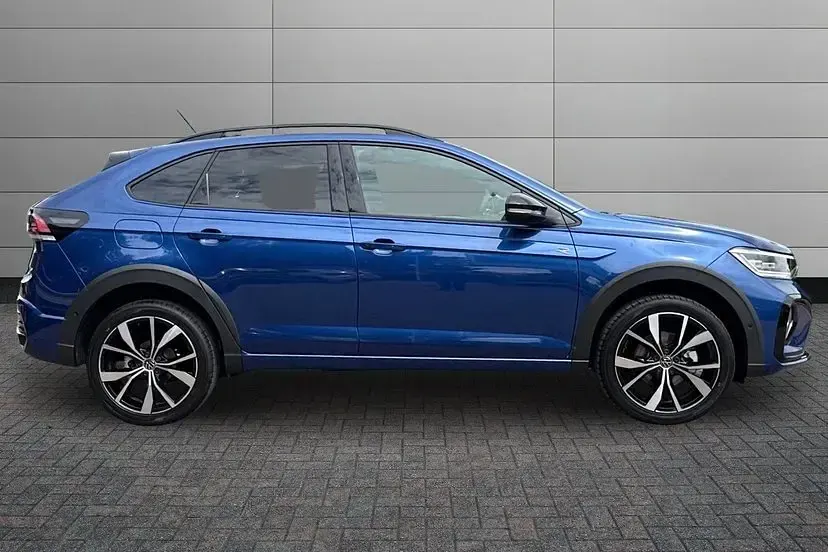 New VW Taigo Black Edition 113 HP (83 kW) 2026 Reef blue with black roof SUV
