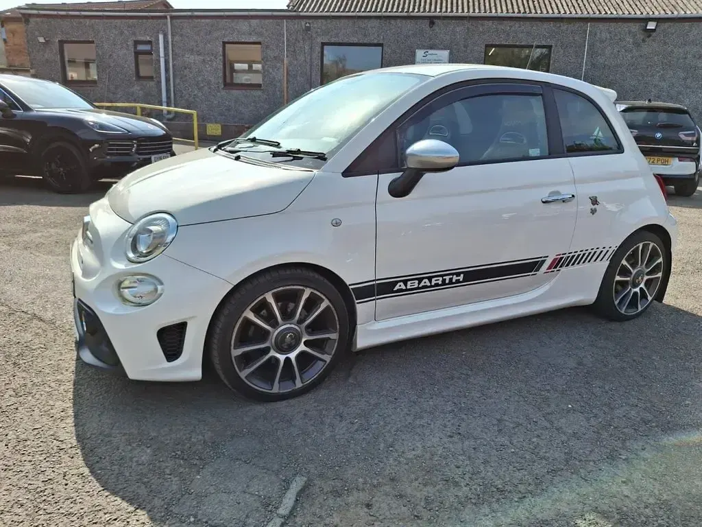 Used Abarth 595 Turismo 165 HP (121 kW) 2018 White Hatchback