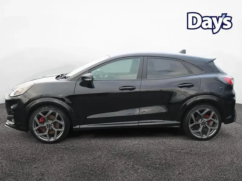 Usado Ford Puma ST 200 CV (147 kW) 2023 Negro Utilitario