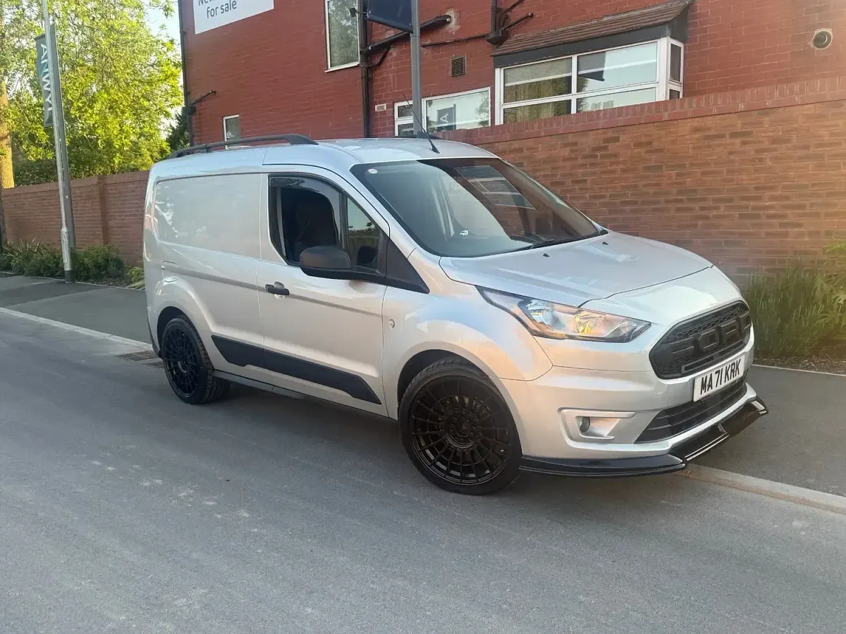 Used Ford Transit Connect Trend 100 HP (73 kW) 2021 Silver MPV