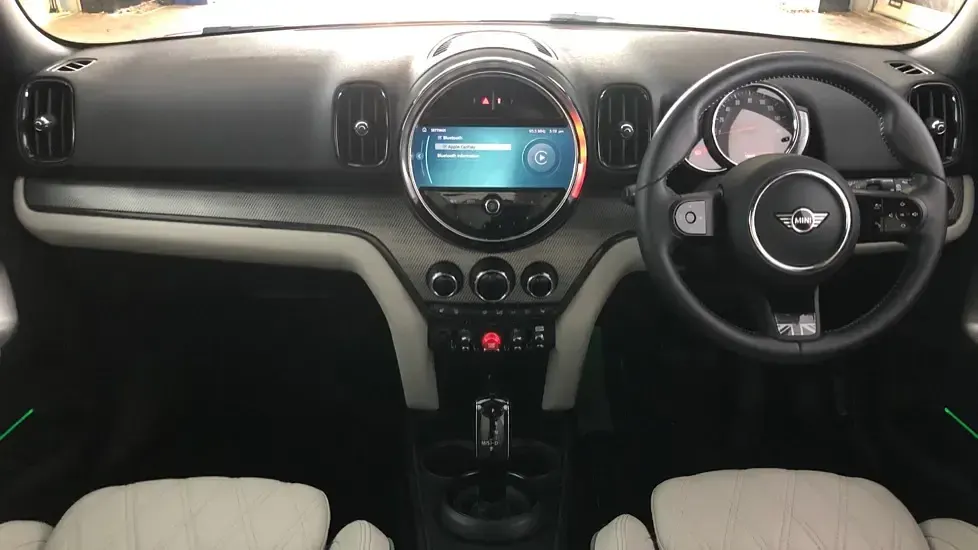 Used Mini Cooper Countryman Exclusive 134 HP (98 kW) 2022 Red SUV