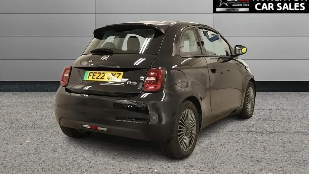 Used Fiat 500e Icon 86 kW (118 HP) 2022 Black Hatchback