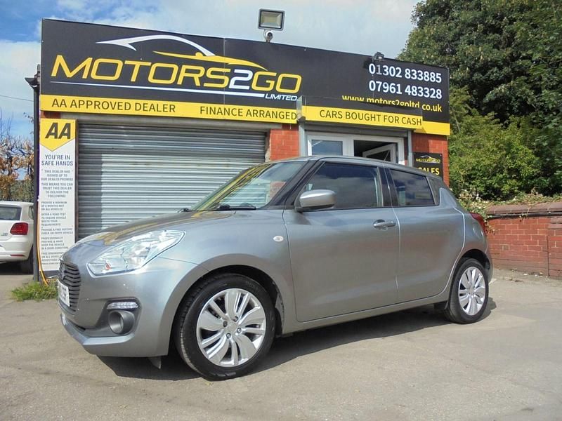 Silver Used 2018 Suzuki Swift SZ-T Hatchback | £5,995 (Fair price) - Image 1/2