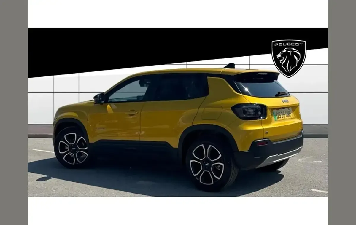 Used Jeep Avenger EV Summit 114 kW (156 HP) 2025 Yellow SUV