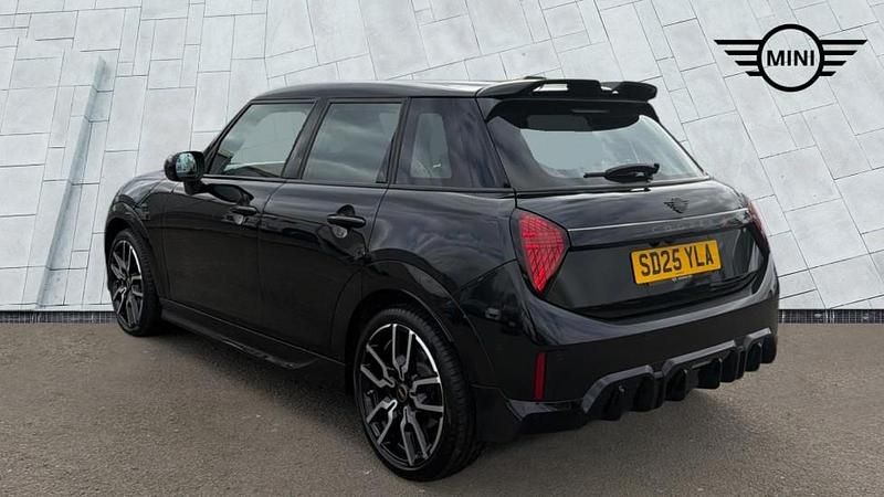 Used Mini Cooper S Hatch 201 HP (147 kW) 2025 Black Hatchback