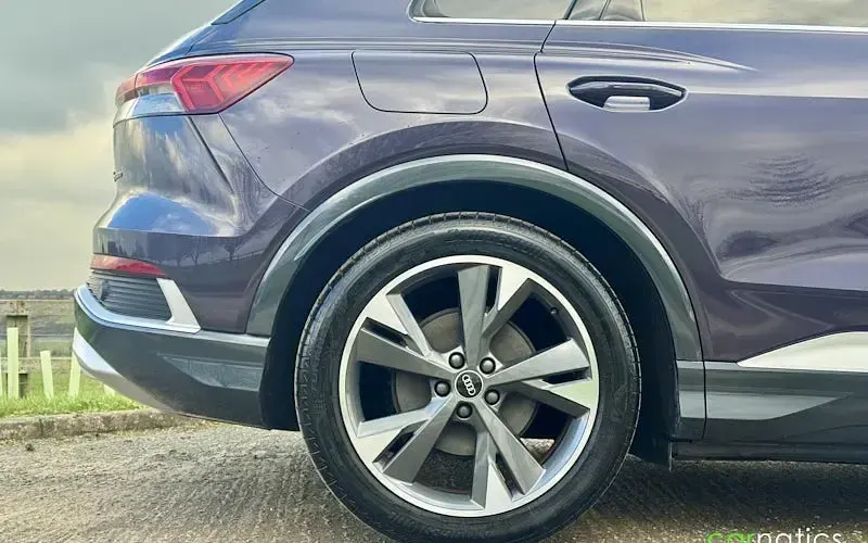 Used Audi Q4 e-tron S-Line 125 kW (170 HP) 2021 Mauve/purple SUV
