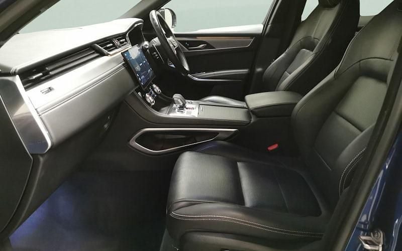 Used Jaguar F-Pace R-Dynamic 204 HP (150 kW) 2024 SUV