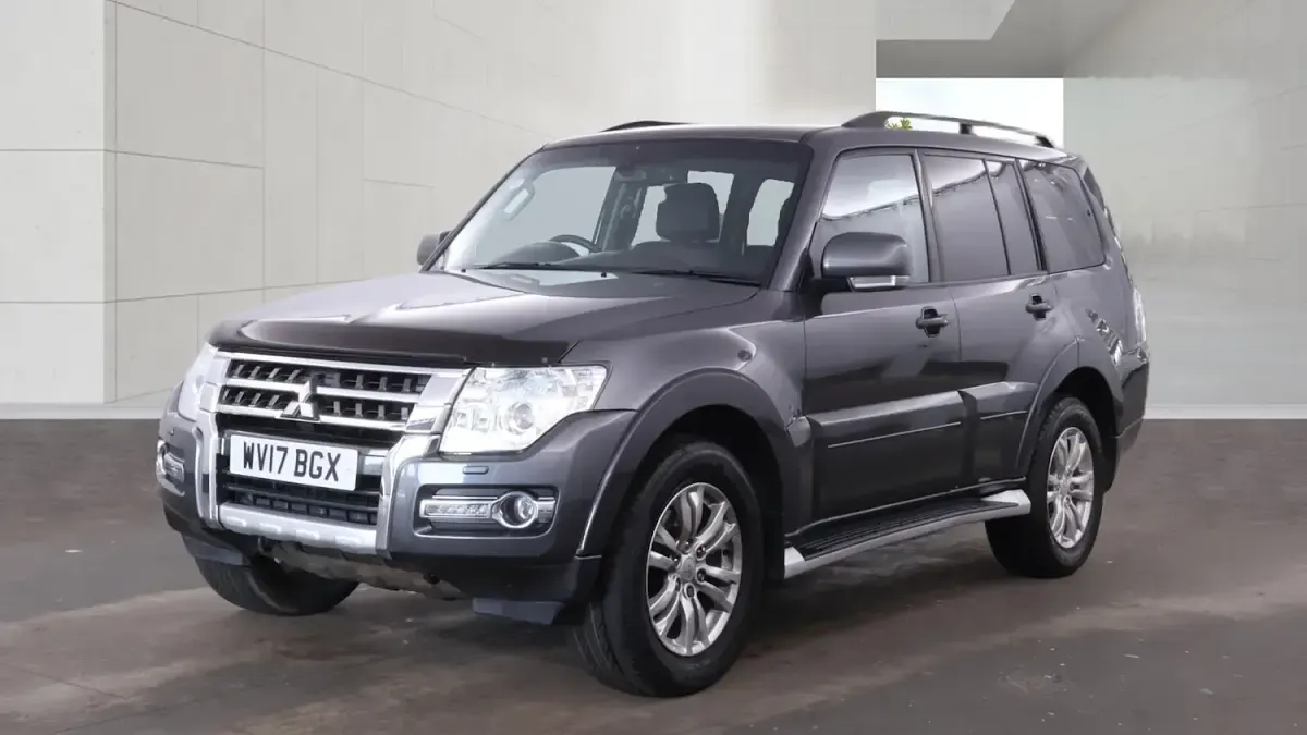 Used Mitsubishi Shogun 187 HP (137 kW) 2017 Grey SUV