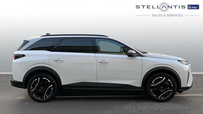 New Peugeot 5008 Allure 152 kW (207 HP) 2025 White MPV
