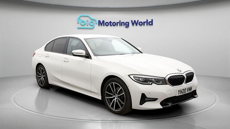 Used BMW 320 Sport Line 184 HP (135 kW) 2020 White Sedan