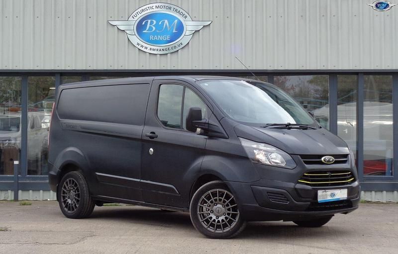 White Used 2017 Ford Transit Custom | £5,500 (Super price) - Image 1/4