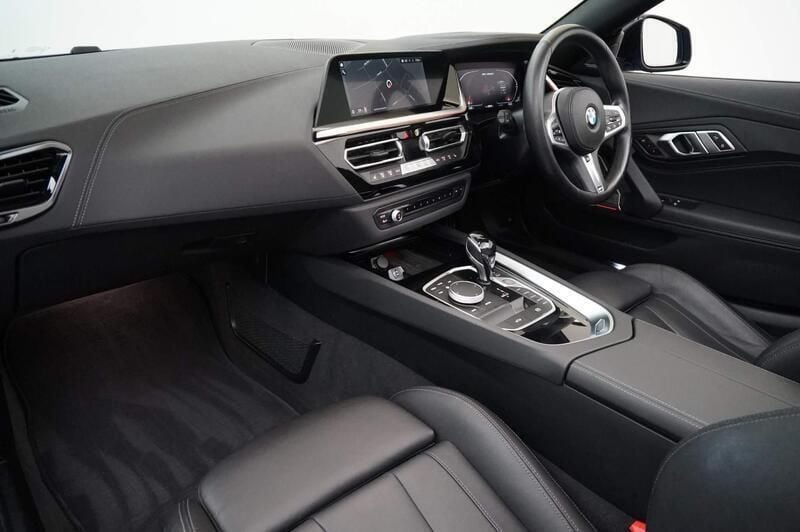 Used BMW Z4 M Sport 335 HP (246 kW) 2021 Blue Cabriolet