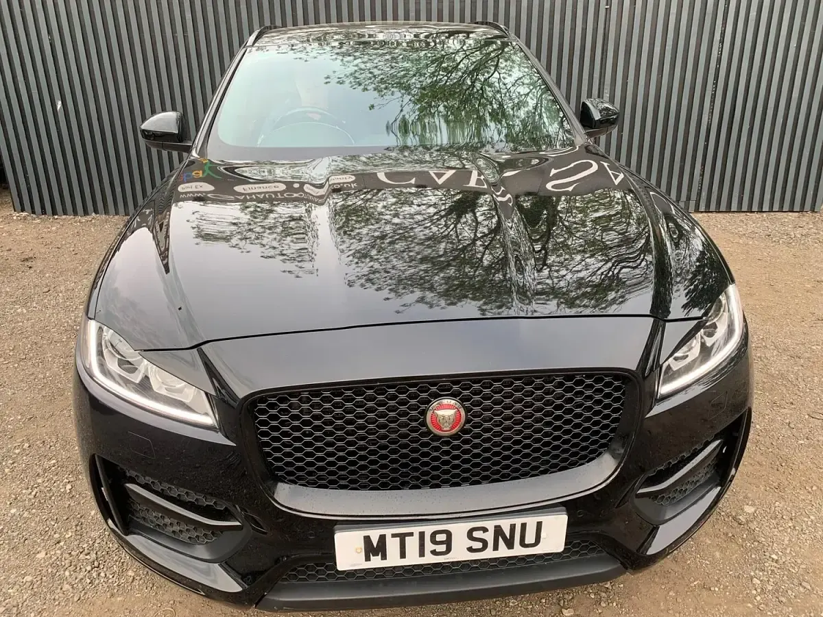 Used Jaguar F-Pace R-Sport 180 HP (132 kW) 2019 Black SUV