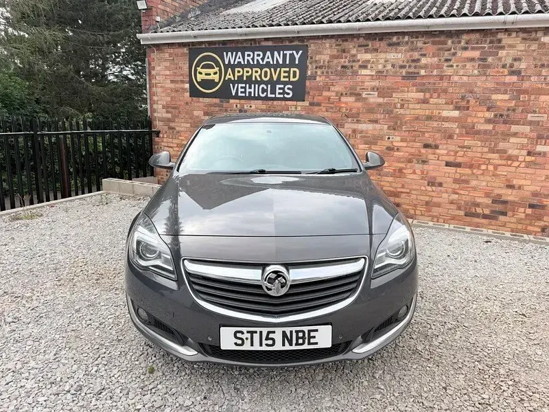 Used Vauxhall Insignia SRi 163 HP (119 kW) 2015 Grey Hatchback