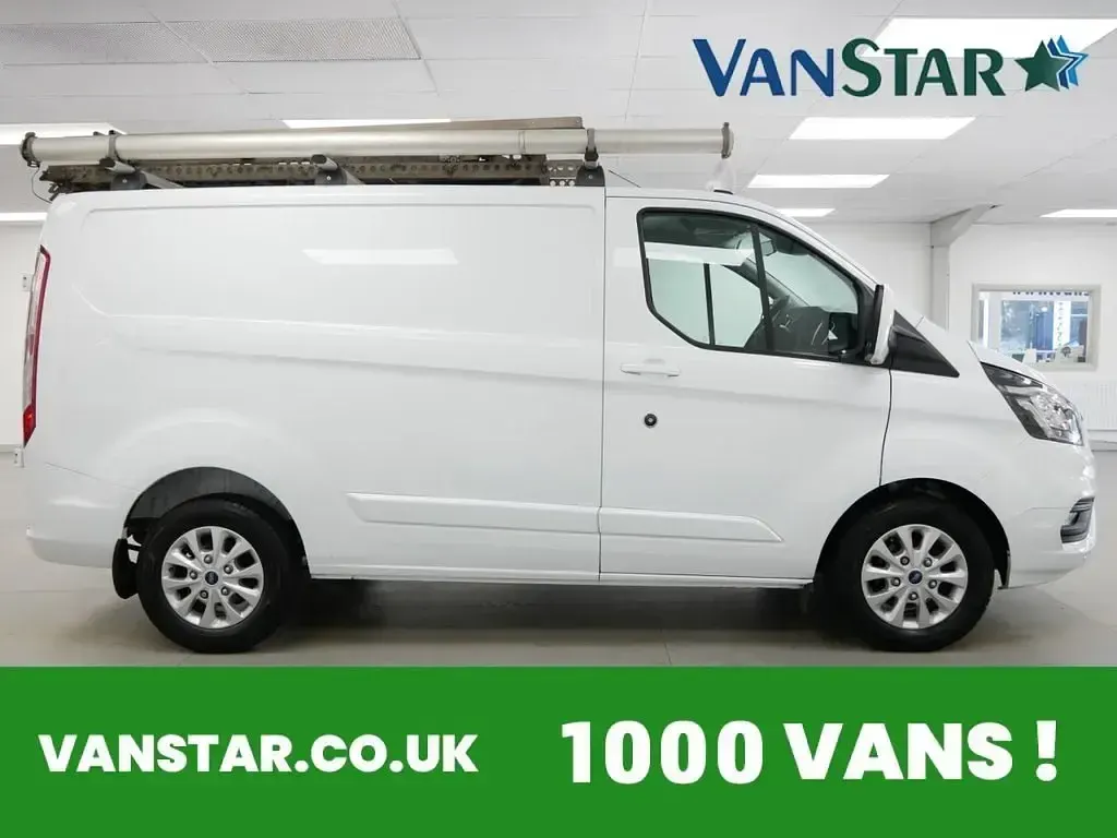 Usado Ford Transit Custom Limited 130 CV (95 kW) 2023 Blanco Van