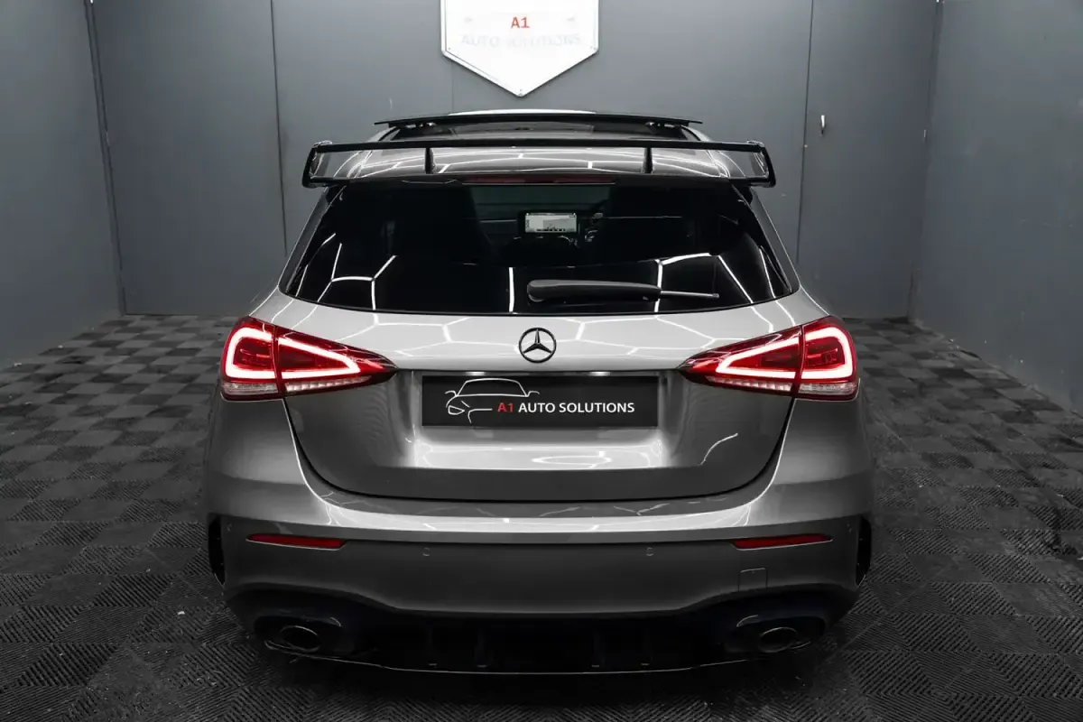 Usado Mercedes A35 AMG Premium Plus 2021 Cinzento Citadino