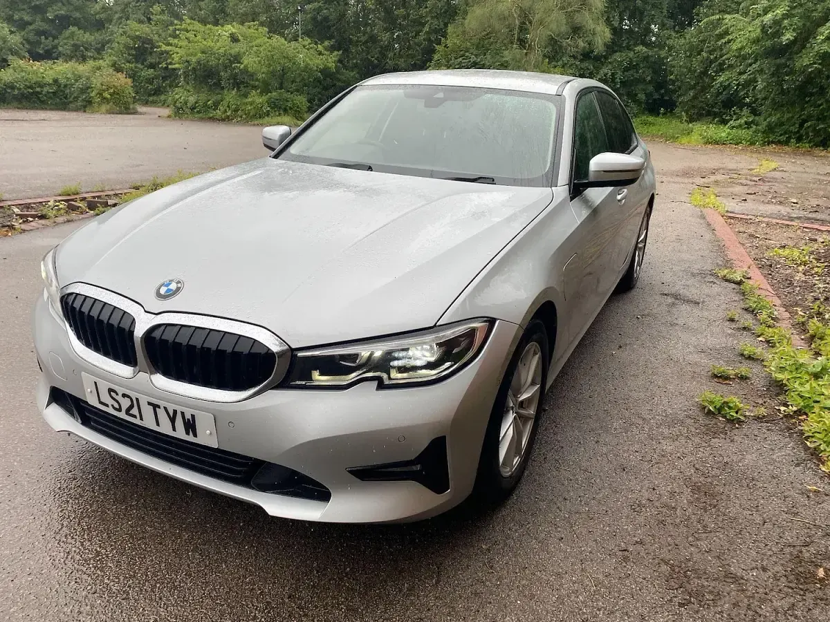 Used BMW 330e Comfort Edition 292 HP (214 kW) 2021 Silver Sedan