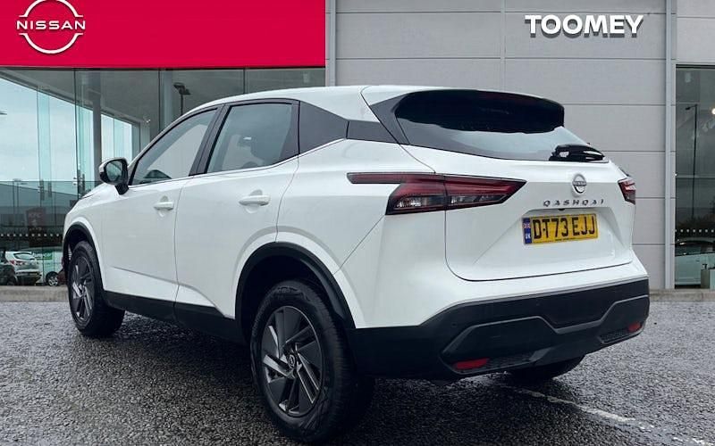 Used Nissan Qashqai Acenta Premium 158 HP (116 kW) 2023 White SUV