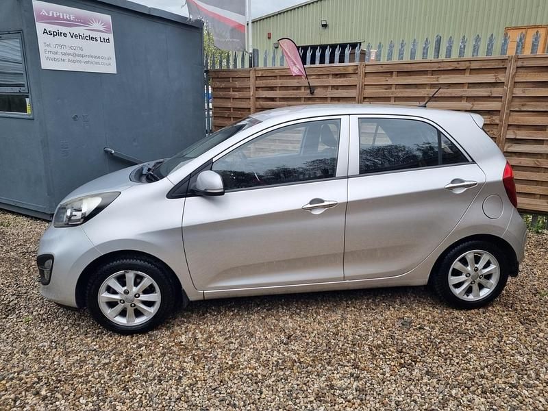 Used Kia Picanto 84 HP (61 kW) 2012 Silver Hatchback
