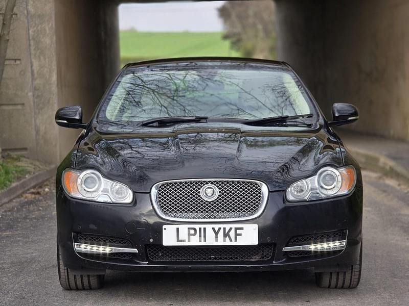 Used Jaguar XF Portfolio 240 HP (176 kW) 2011 Black Sedan