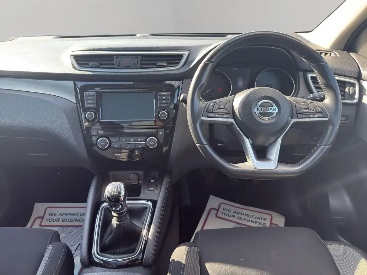 Used Nissan Qashqai N-Connecta 140 HP (102 kW) 2019 Blue SUV