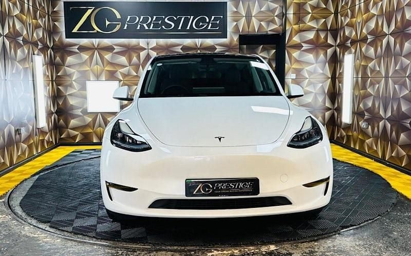 Used Tesla Model Y Long Range AWD 286 kW (389 HP) 2025 SUV