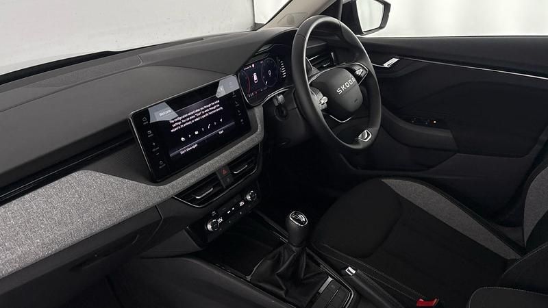 Used Skoda Kamiq SE 113 HP (83 kW) 2025 Black magic pearl effect SUV