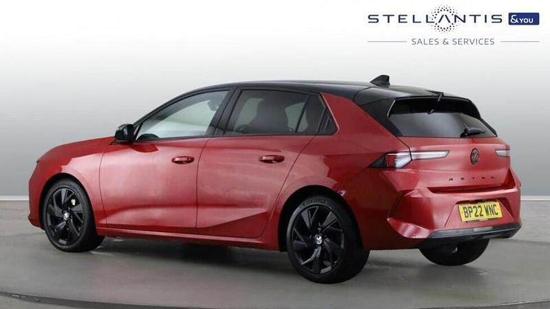Second-hand Vauxhall Astra GS Line 128 CP (94 kW) 2022 Roșu Hatchback