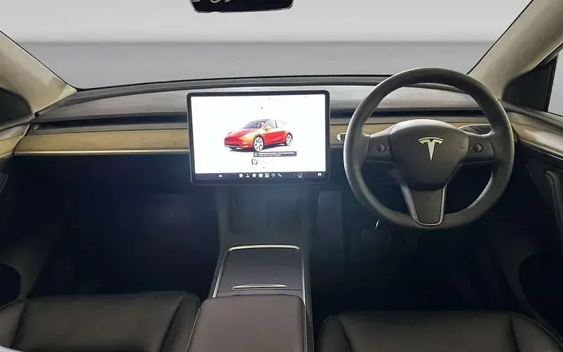 Used Tesla Model Y Standard Range 219 kW (299 HP) 2024 SUV