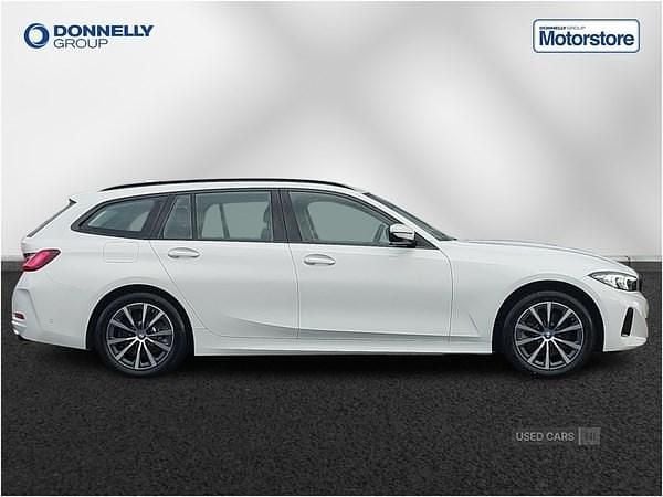 Used BMW 330e Sport Line 288 HP (211 kW) 2024 White Estate